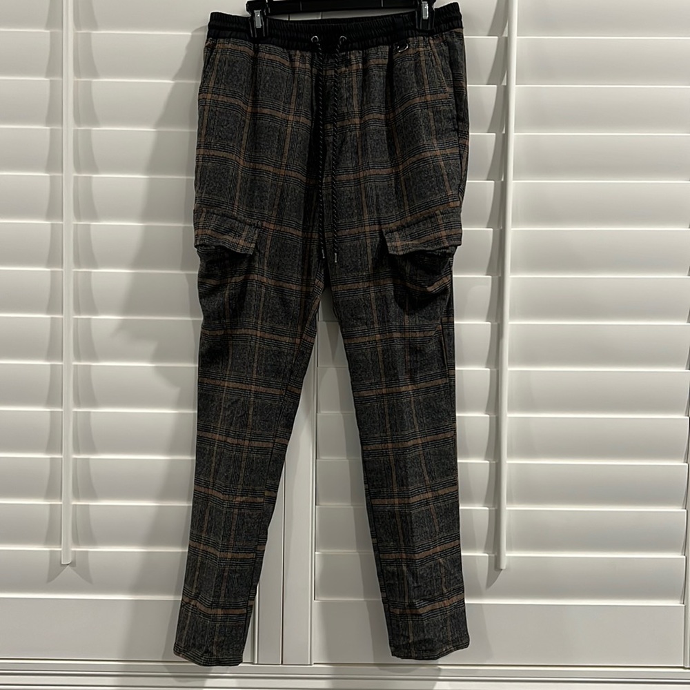 Men’s PacSun plaid cargo pants - size M